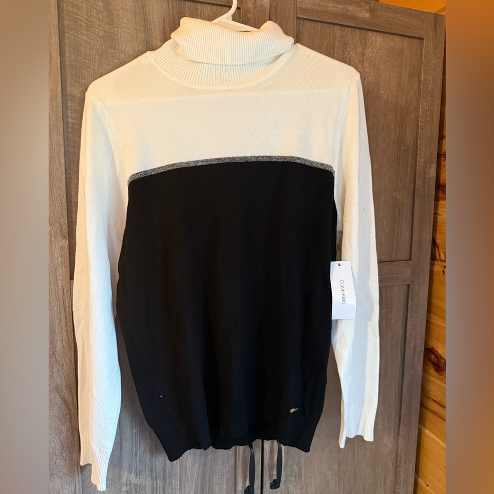 NWT Calvin Klein knit sweater